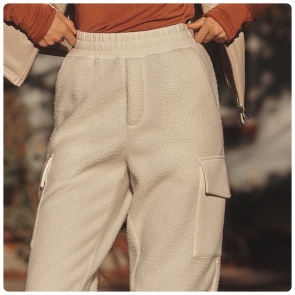 NWT Varley Samson Relaxed Fleece Teddy Super Soft Pants, L - Picture 6 of 17